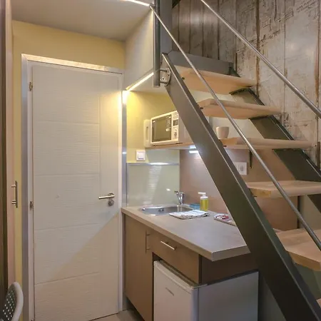Economy Apartments *